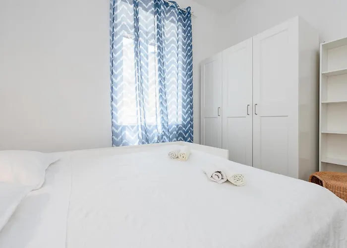 2 Bedroom Lovely In Apartman Mali Iž