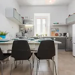 2 Bedroom Front In *