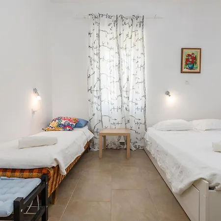 2 Bedroom Front In Lejlighed Mali Iž