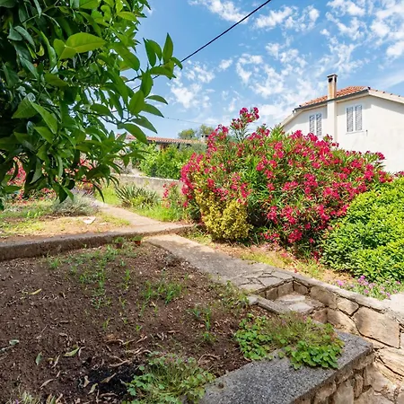 2 Bedroom Front In Apartamento *